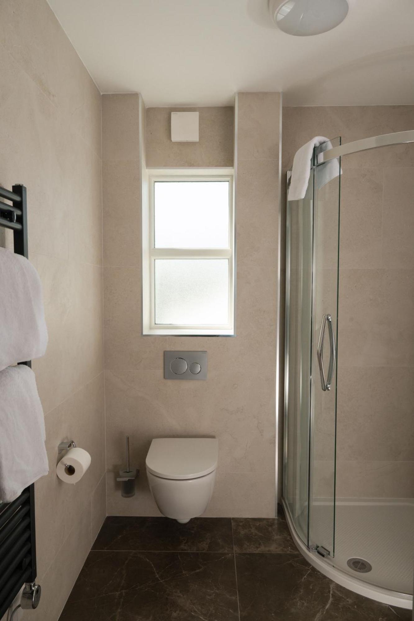 The Salthouse 4*